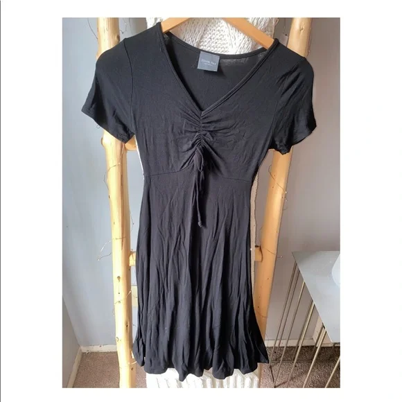 olivia rae black dress Eden Midi in Great condition Blanca Dress
